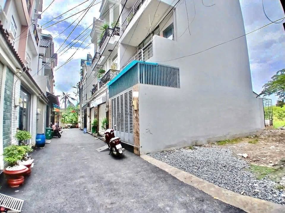 Đất nền Hiệp Bình Phước 64m² giá 4.99 tỷ - Hẻm ô tô, sổ đỏ chính chủ!