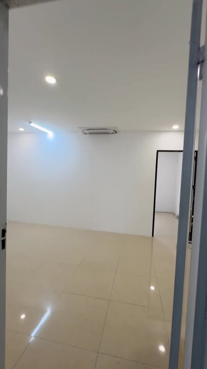 Văn phòng cho thuê tại đường Nguyễn Văn Huyên, Cầu Giấy 60m² giá 9 triệu - Sẵn sàng bàn giao!