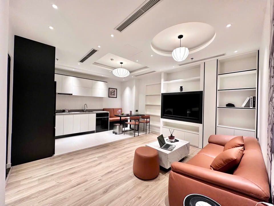 Căn hộ dịch vụ 2PN Phường Lý Thái Tổ 95m² giá thỏa thuận - Sống giữa trung tâm Hà Nội!