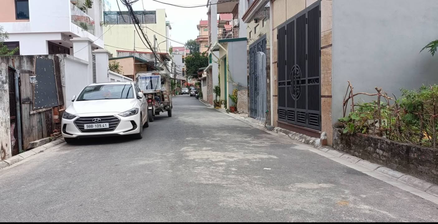 Đất lô góc Thôn Nhuế, Đông Anh 50m² giá 600 triệu - Đầu tư sinh lời dễ dàng!