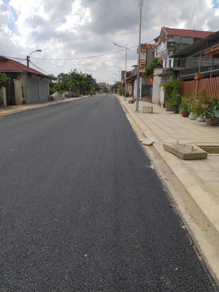 Đất nền Yên Dũng 97m² giá 3 tỷ - Gần ngã 6 tiện ích đầy đủ!