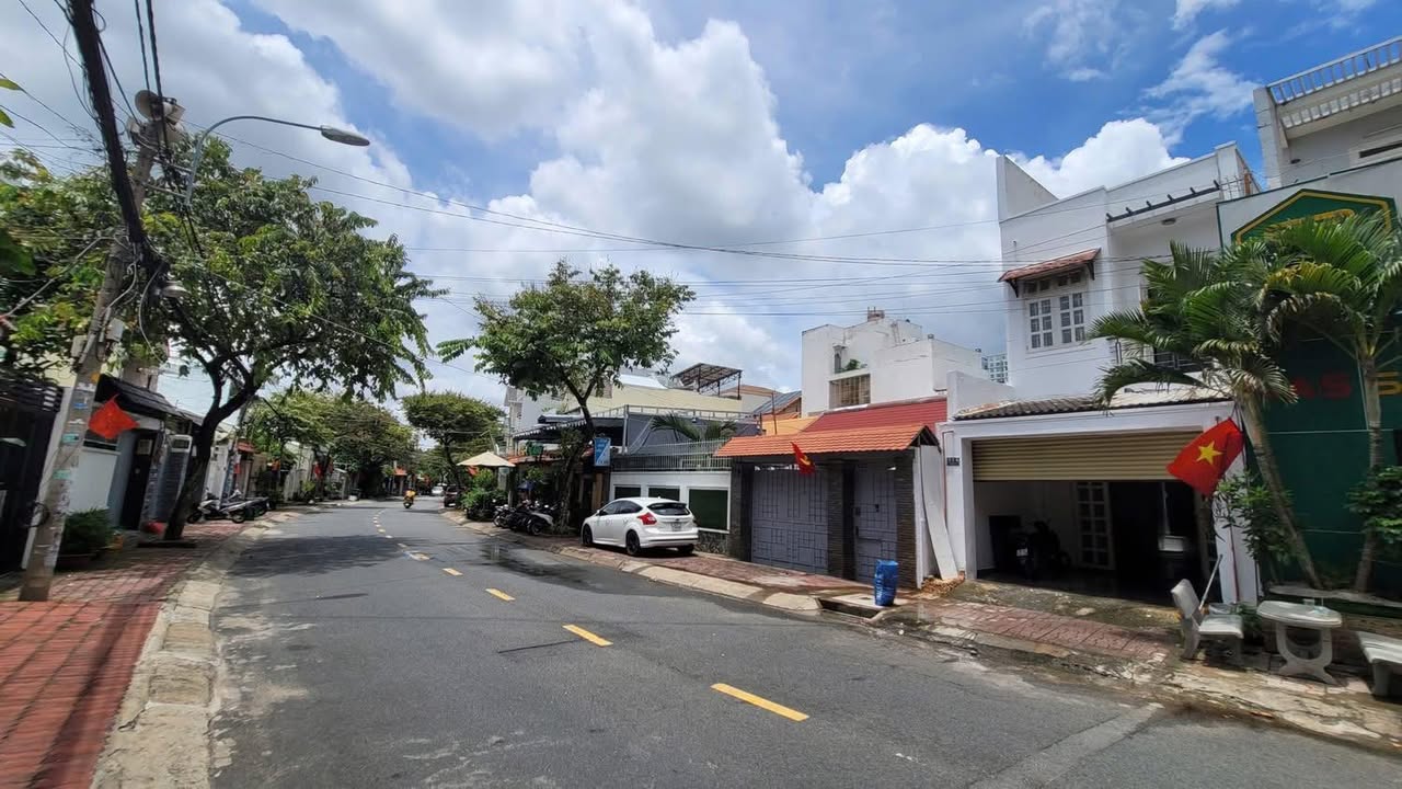 Nhà cấp 4 đường Lê Văn Việt, Hiệp Phú, 90m² chỉ 6.2 tỷ - Sổ hồng chính chủ!