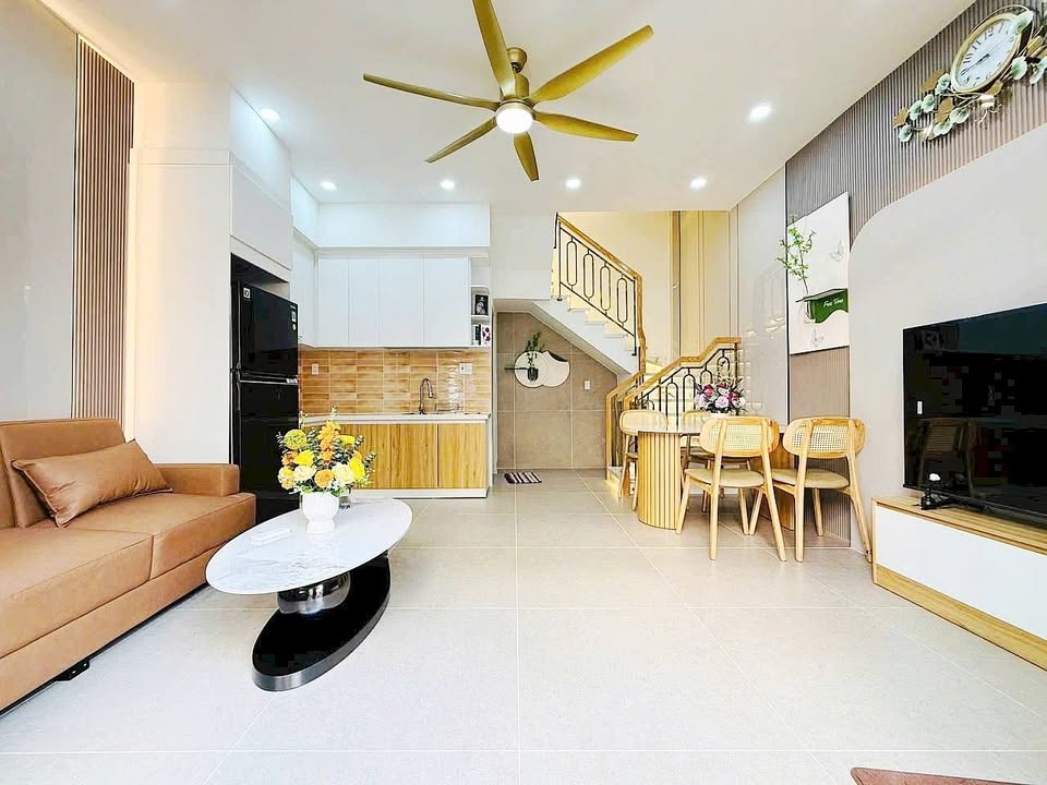 Nhà phố Phạm Văn Bạch, Quận Tân Bình, 30m² giá 5.5 tỷ - Không gian sống đẳng cấp!