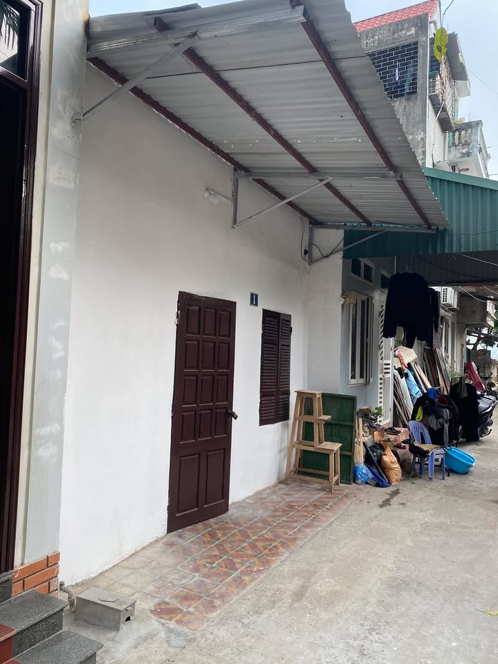 Nhà nhỏ cho thuê tại Đinh Tiên Hoàng, 45m² chỉ 2.5 triệu - Gần chợ Tổng!