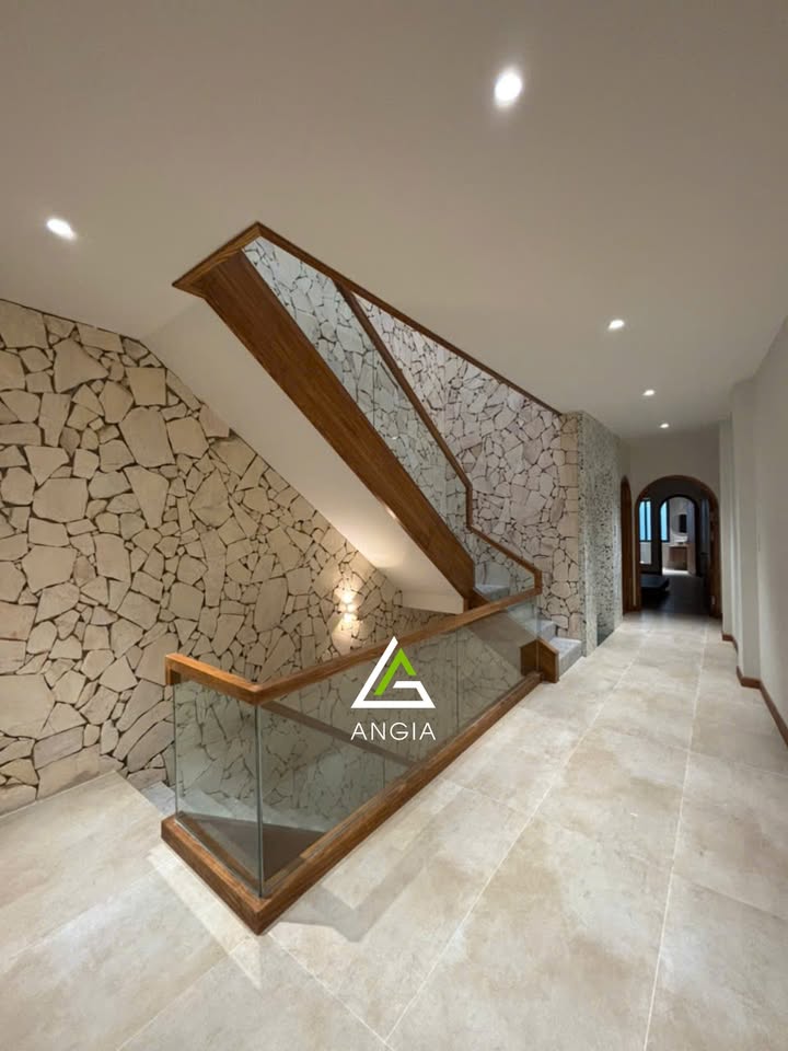 Nhà mặt tiền Phan Đình Phùng, Đà Lạt 95m² giá 26 tỷ - Thiết kế hiện đại, thuận tiện kinh doanh!