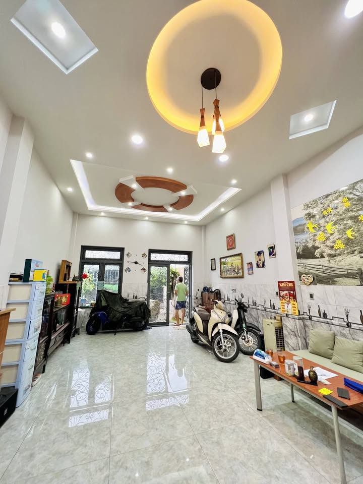 Nhà đẹp 3 tầng tại Bình Trị Đông A, Bình Tân 107m² chỉ 8.2 tỷ - Chính chủ bán gấp!