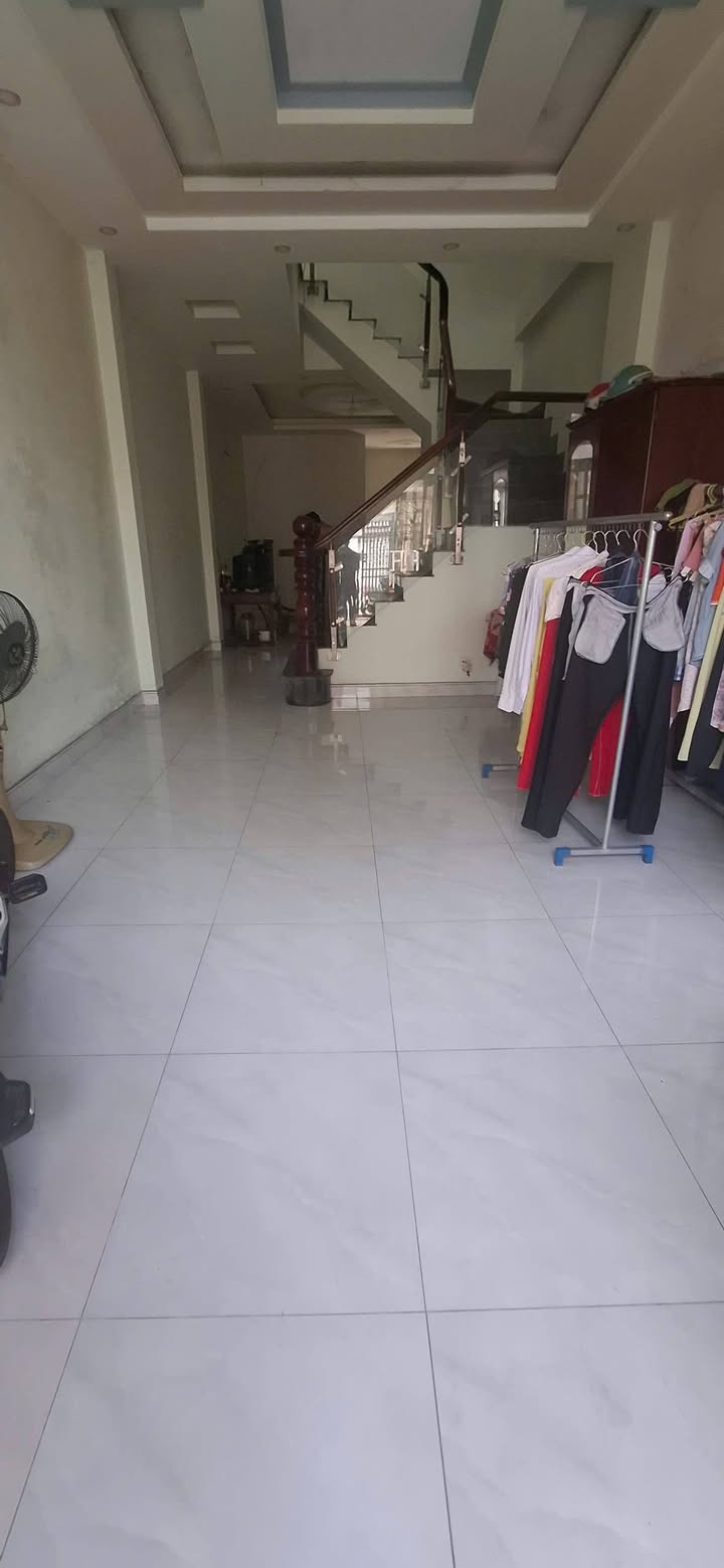 Nhà phố Hưng Định, Thuận An 91m² giá chỉ 3 tỷ - Sẵn sàng vào ở ngay!