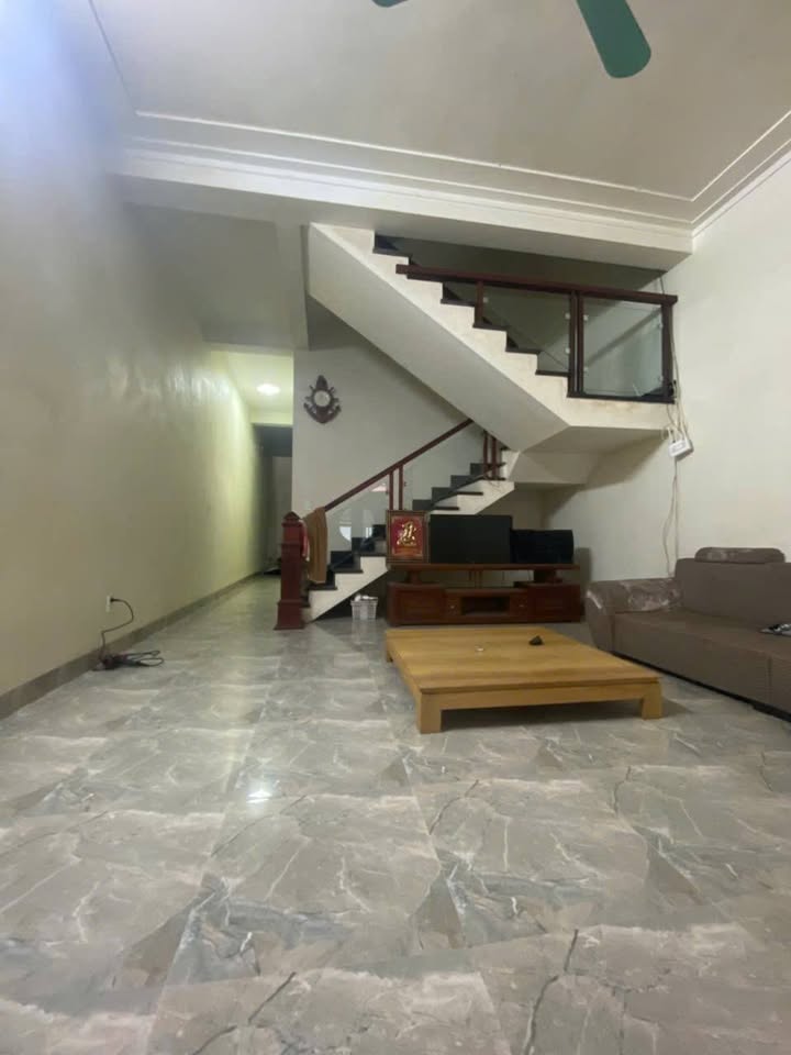 Nhà đẹp Tiên Dương 93m² giá 12 tỷ - Thiết kế hiện đại, gần cầu Nhật Tân!