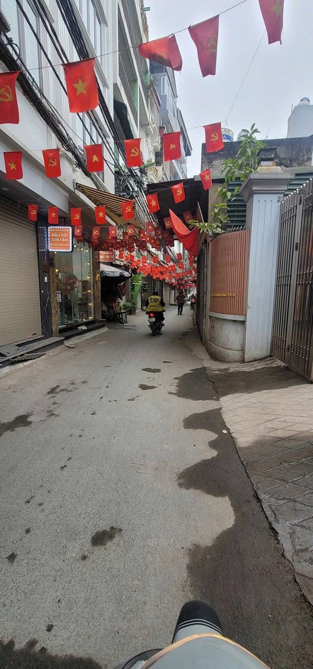 Bán nhà Khương Đình, Thanh Xuân 50m² giá 17 tỷ - Mặt tiền 4.5m, thang máy, lô góc