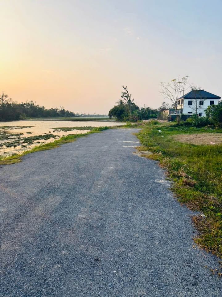 Đất Nghi Thái - Huyện Nghi Lộc 90,7m² giá 1,3 tỷ - Vị trí thoáng, giao thông thuận tiện!