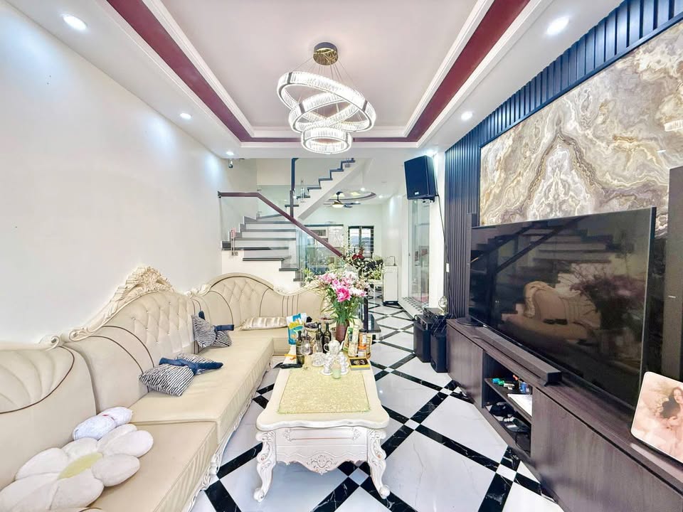 Nhà 3 Tầng Đằng Hải, 42m² giá 3.25 tỷ - Vị trí đắc địa, sẵn sàng ở ngay!