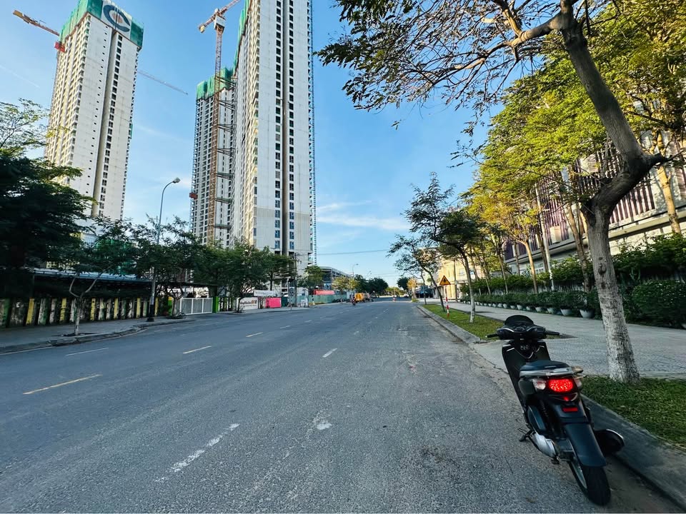 Đất nền đẹp đường 15m Quận Ngũ Hành Sơn 112,5m² giá 1 tỷ - Hướng Đông thoáng mát!