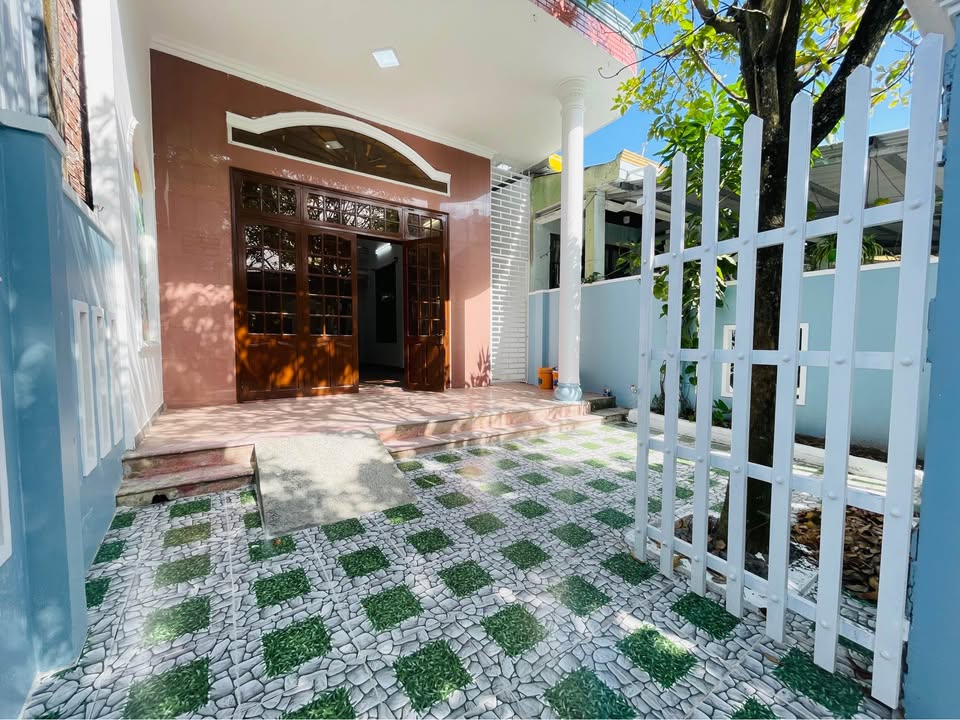 Nhà cấp 4 kiên cố Nguyễn Lương Bằng 160m² giá 3 tỷ - Không thể bỏ lỡ!