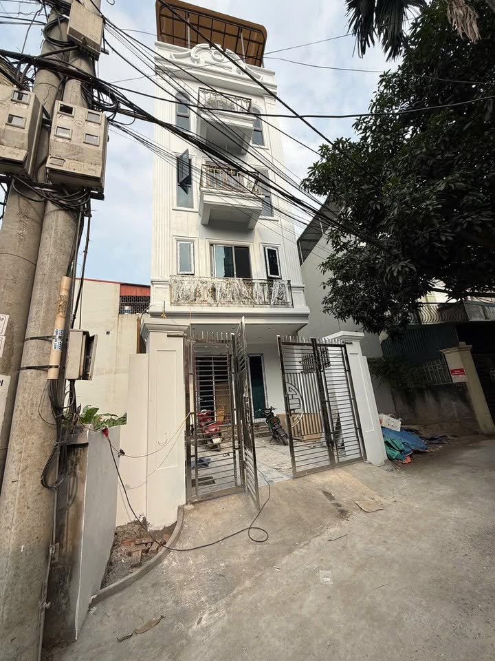 Nhà 5 tầng mới Phúc Lợi Long Biên 107m² - Vị trí thuận lợi, sổ đỏ chính chủ!