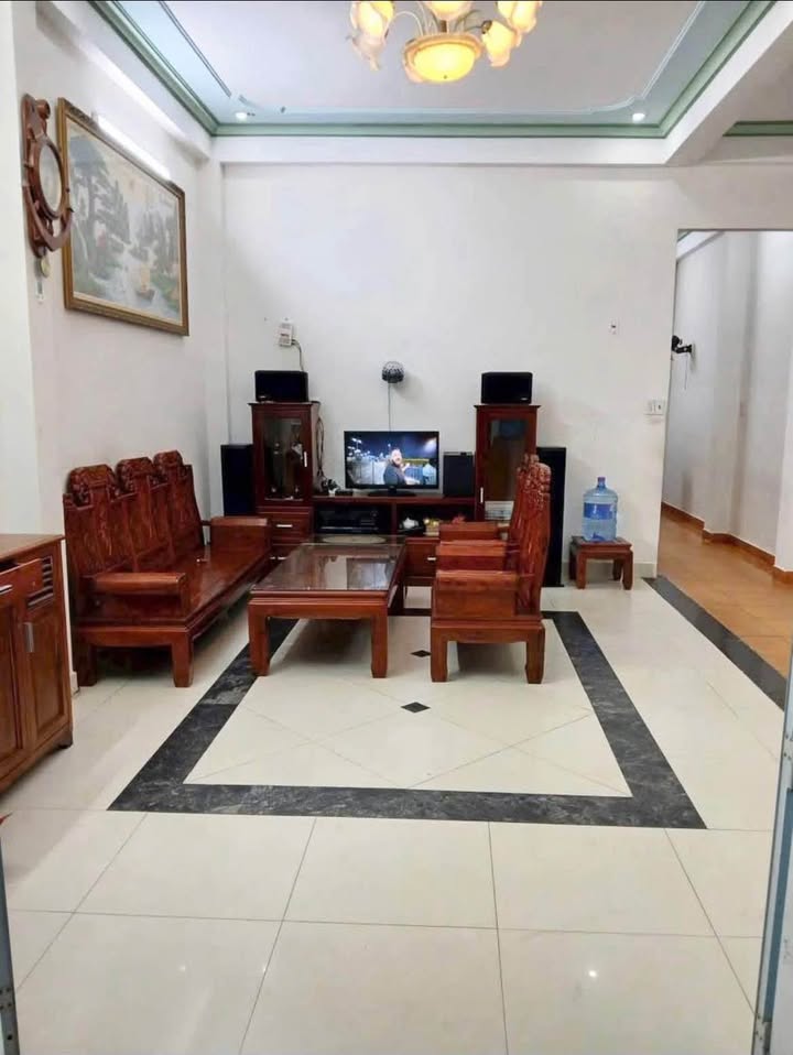 Nhà 2 tầng đường Bửu Đóa, Nha Trang 63m² giá 5 tỷ - Thiết kế sang trọng, sẵn sàng ở ngay!