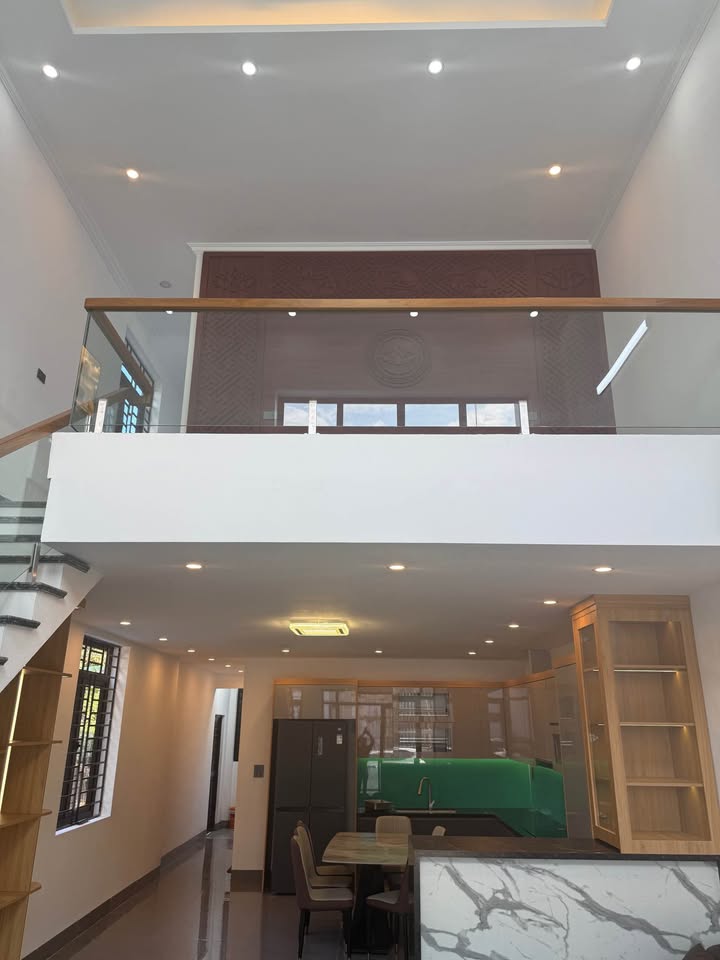 Nhà phố Móng Cái 90m² giá chỉ 3 tỷ - Full nội thất, sẵn sàng ở ngay!