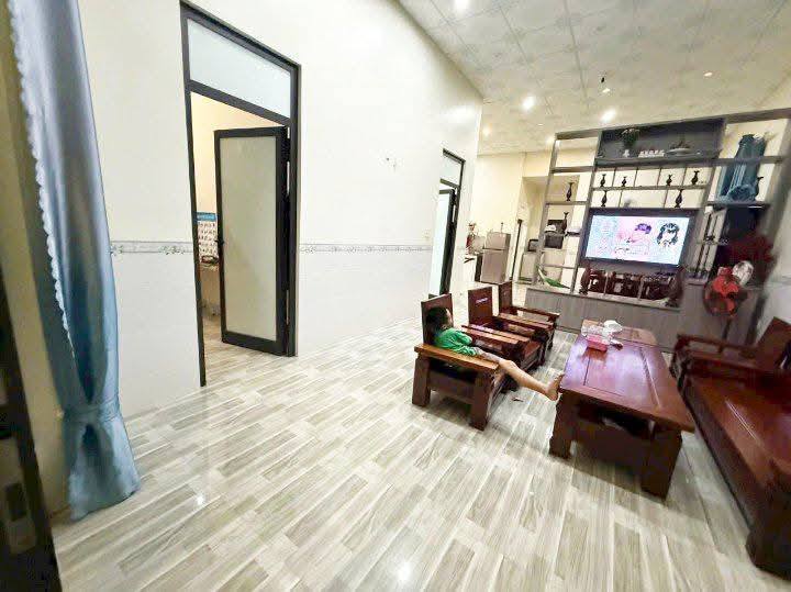 Nhà riêng Tổ 3 Nghĩa Tân, TP Gia Nghĩa, 330m² - Nhà 2 tầng tiện nghi, an ninh tốt!