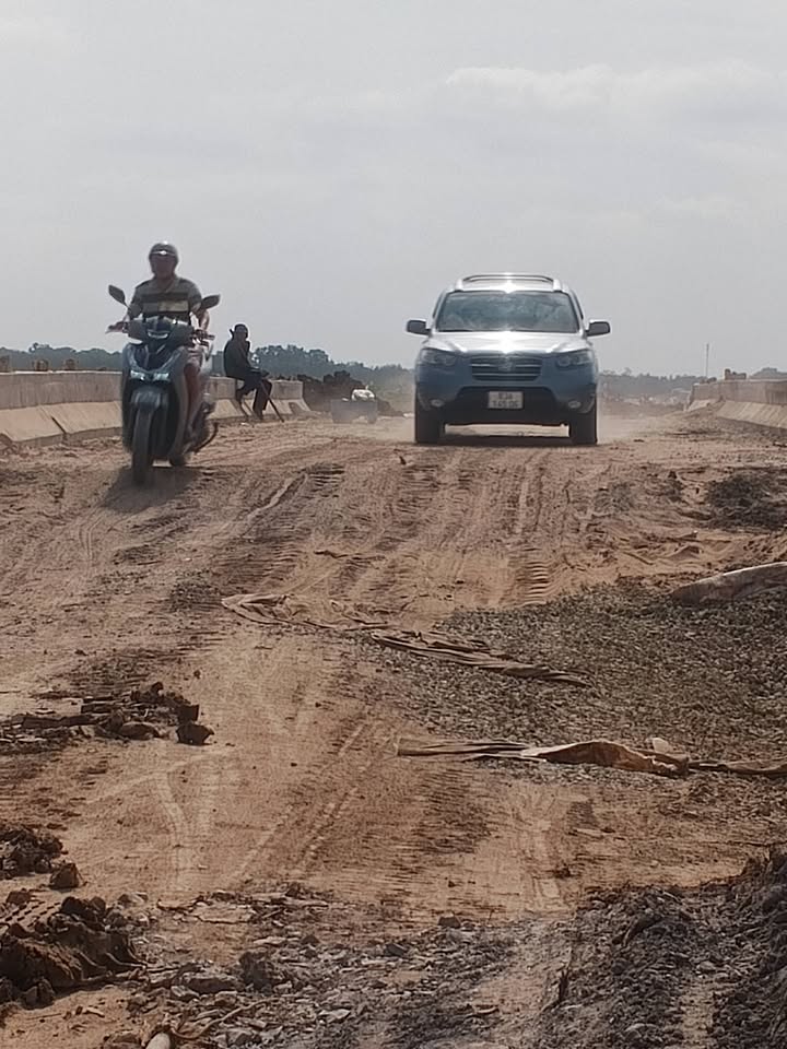 Đất nền 2000m² phường 5, TP Sóc Trăng - Giá chỉ 1.12 tỷ, vị trí đẹp gần bệnh viện!