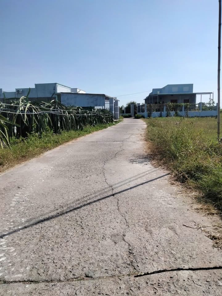 Đất thổ cư Hàm Chính 100m² giá chỉ 500 triệu - Sổ đỏ chính chủ, hỗ trợ vay ngân hàng!