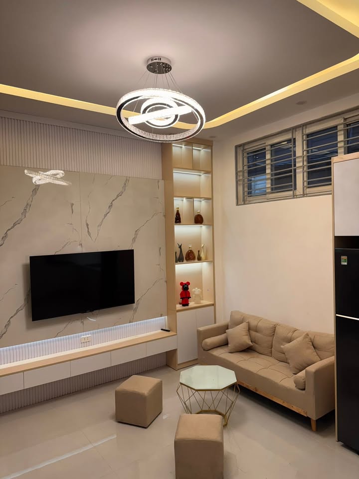 Nhà riêng Thái Thịnh, Đống Đa 33m² giá 7 tỷ - Sẵn sàng vào ở ngay!