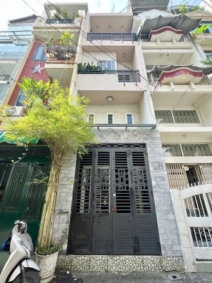 Nhà 4 tầng hẻm ô tô Trần Hưng Đạo, Quận 1 - 100m² giá chỉ 7 tỷ