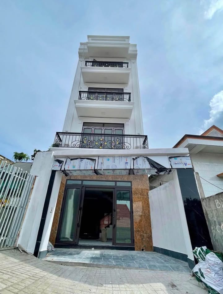 Nhà 4 tầng tại Hồng Hà, Hạ Long 135.6m² - Thiết kế hiện đại, pháp lý rõ ràng!