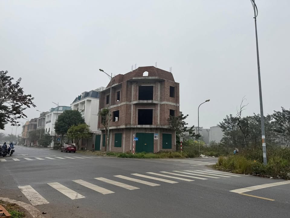 Nhà phố lô góc 3.5 tầng tại Khu ĐT Tùng Bách, Bắc Ninh - Giá chỉ 1x tỷ!