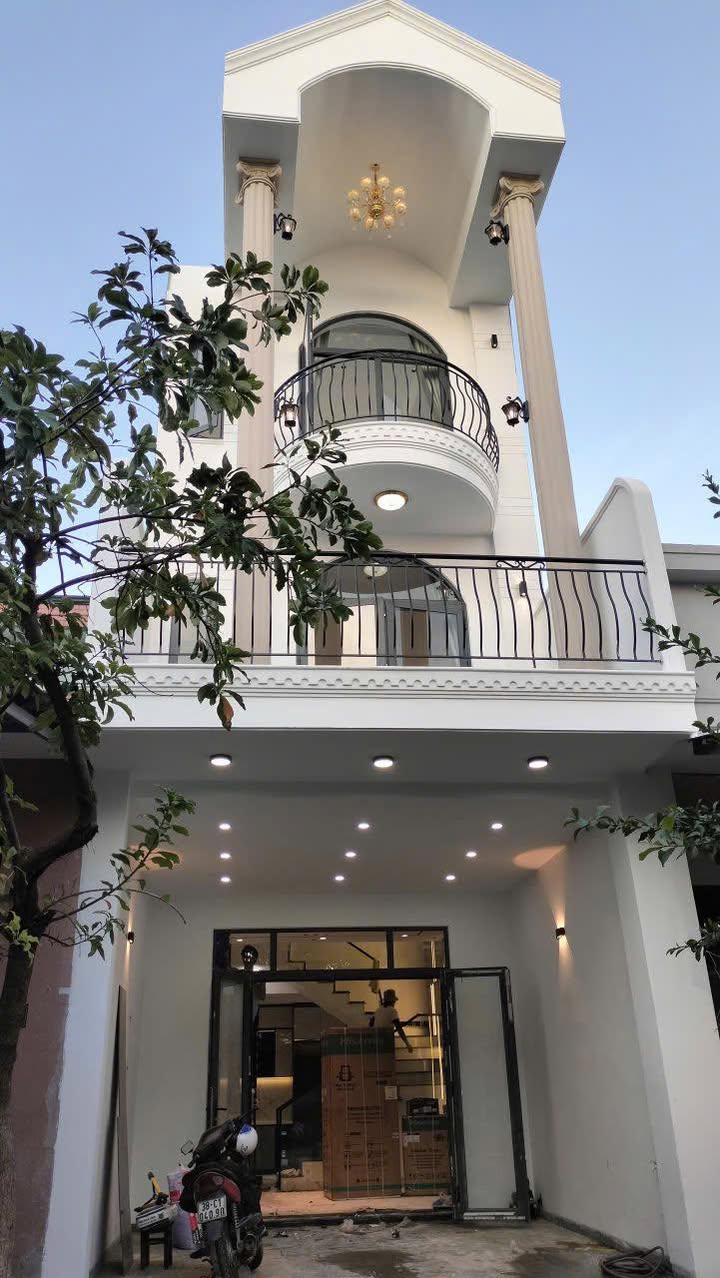 Nhà mới xây Phường Hòa Minh 72m² giá 7.9 tỷ - Sẵn sàng vào ở ngay!