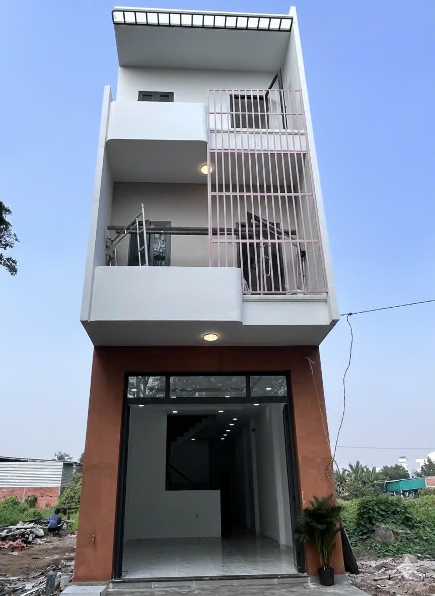 Đất thổ cư Bến Lức 200m² giá 20 triệu/m² - Đầu tư sinh lời ngay!