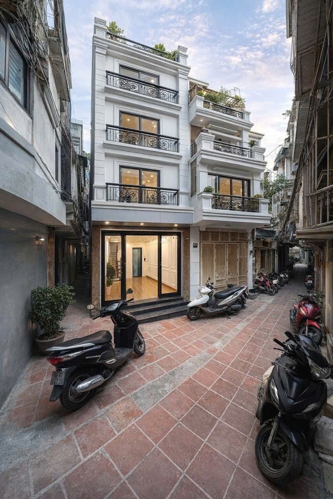 Bán nhà Đống Đa 40m² giá 14.8 tỷ - Lô góc 3 mặt thoáng, thang máy