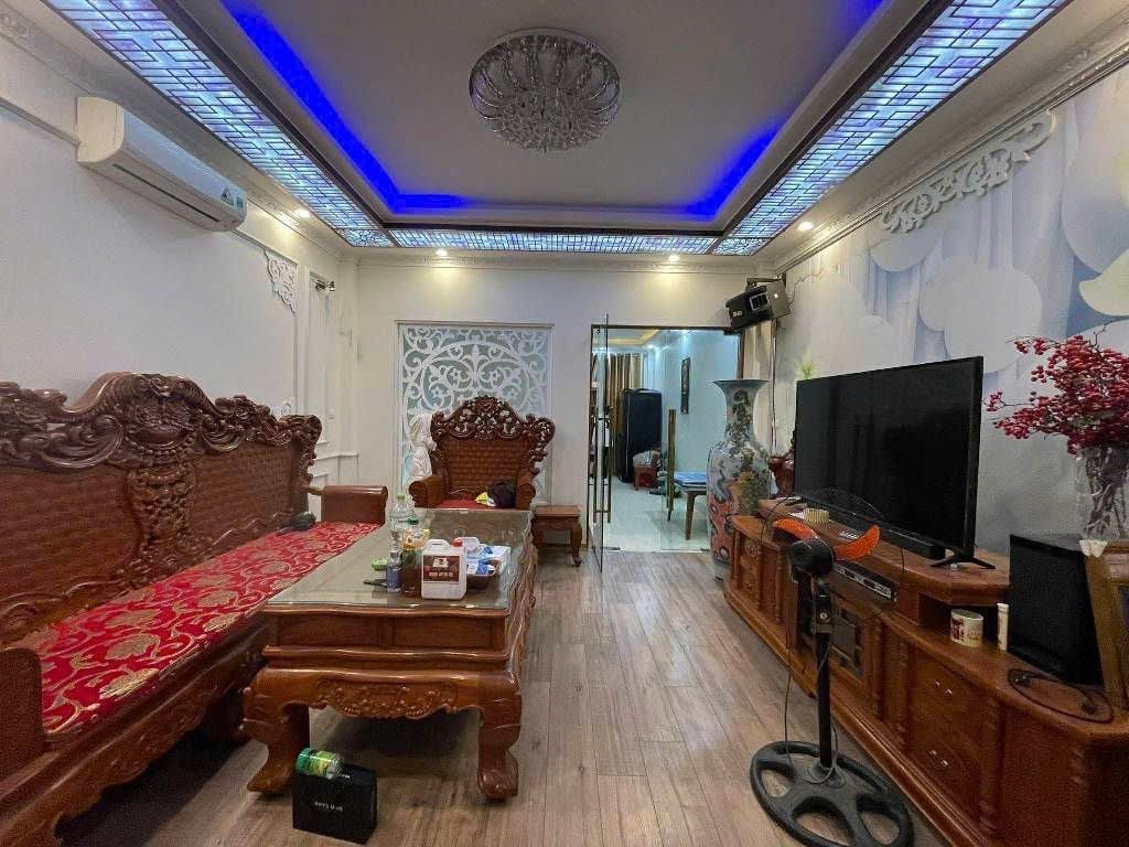 Nhà phố Tôn Đức Thắng 42m² giá 17 tỷ - Cơ hội đầu tư tuyệt vời!