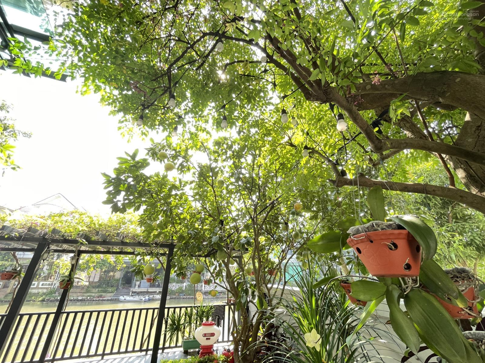 Biệt thự song lập Vinhomes Riverside 270m² full nội thất mới - View sông tuyệt đẹp!