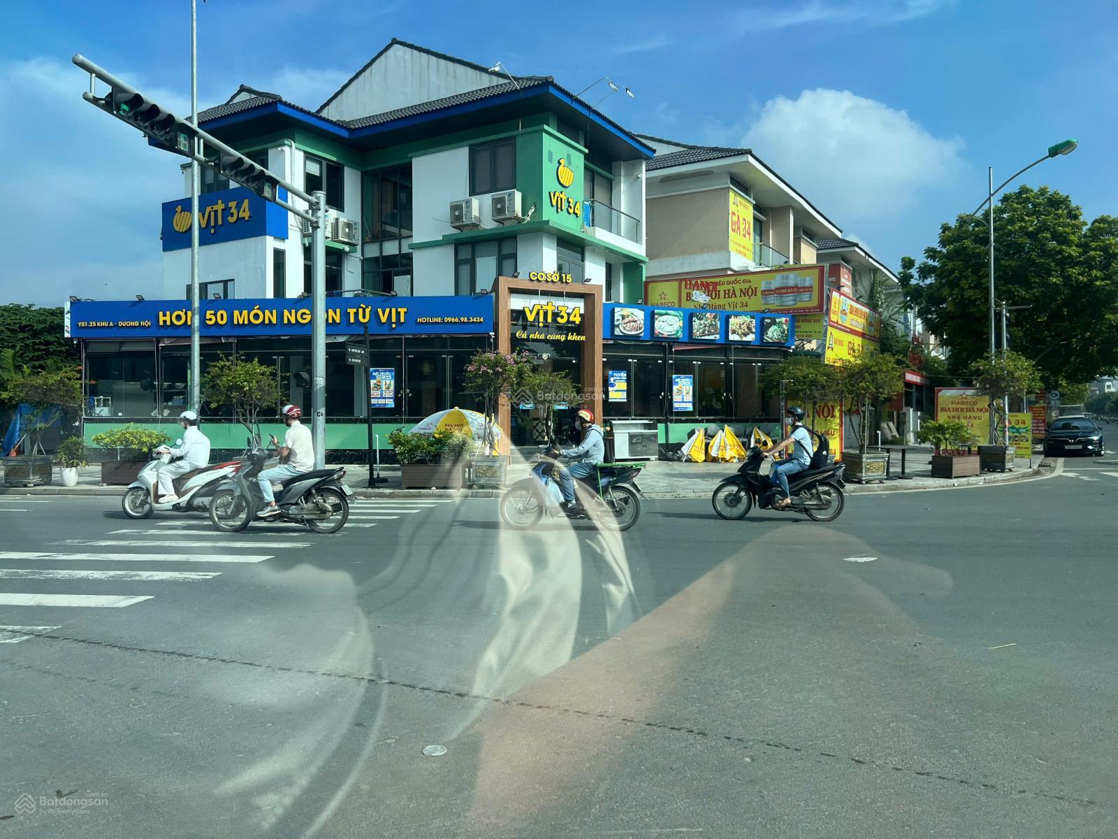 Biệt thự Dương Nội 203m² giá 71 tỷ - Đầu tư sinh lời tại khu vực sầm uất!