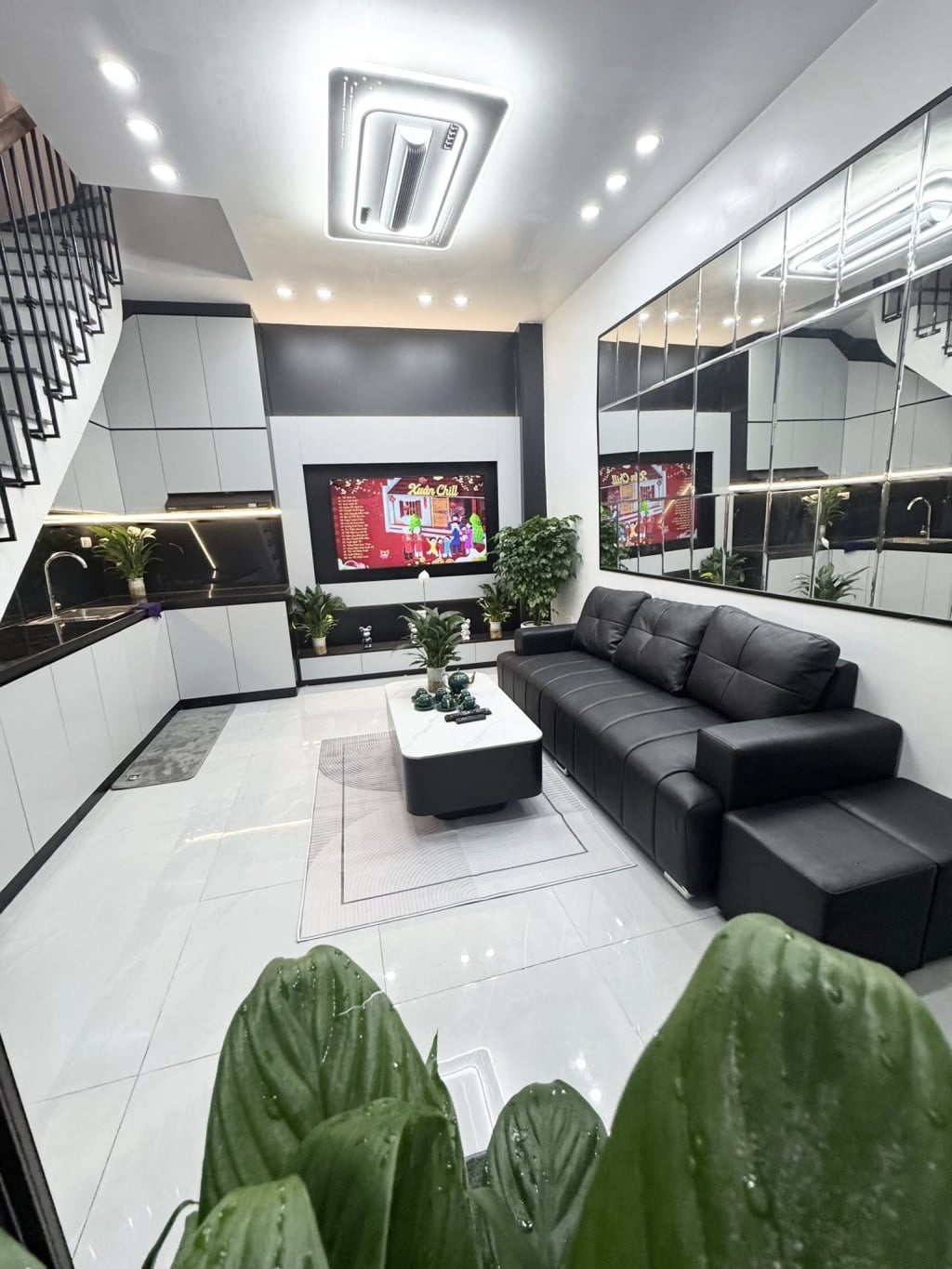 Nhà phố Bạch Mai 18m² giá 5.58 tỷ - Thiết kế hiện đại, sẵn sàng ở ngay!