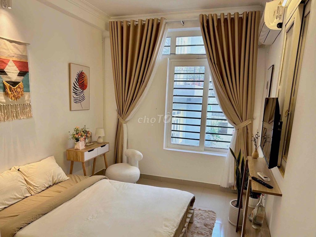 Phòng cho thuê Bùi Thị Xuân Q1 25m² giá 5.5 triệu - Khu vực sầm uất tiện nghi!