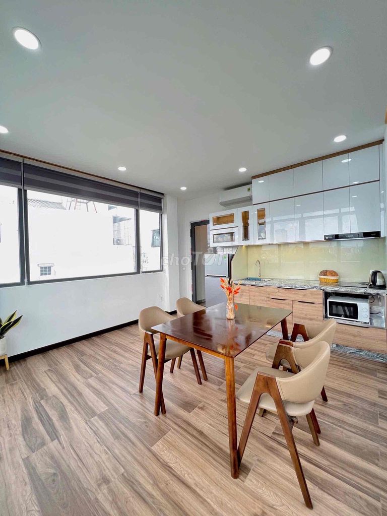 Căn hộ Penthouse 1PN Trường Sa Phú Nhuận 90m² chỉ 10 triệu - Đầy đủ tiện nghi!