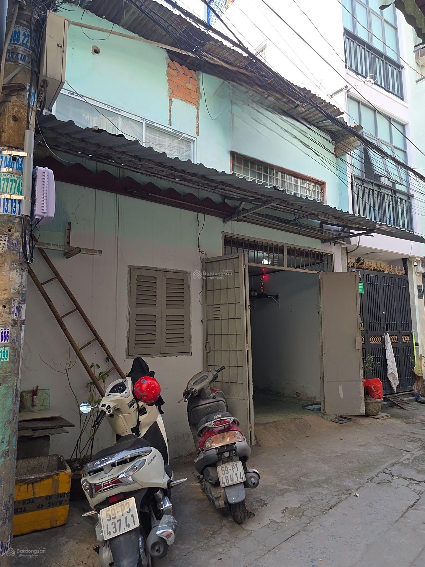 Nhà 3 Tầng Đẹp, Hẻm Yên Tĩnh, Lạc Long Quân, Tân Bình - Giá 4.65 Tỷ