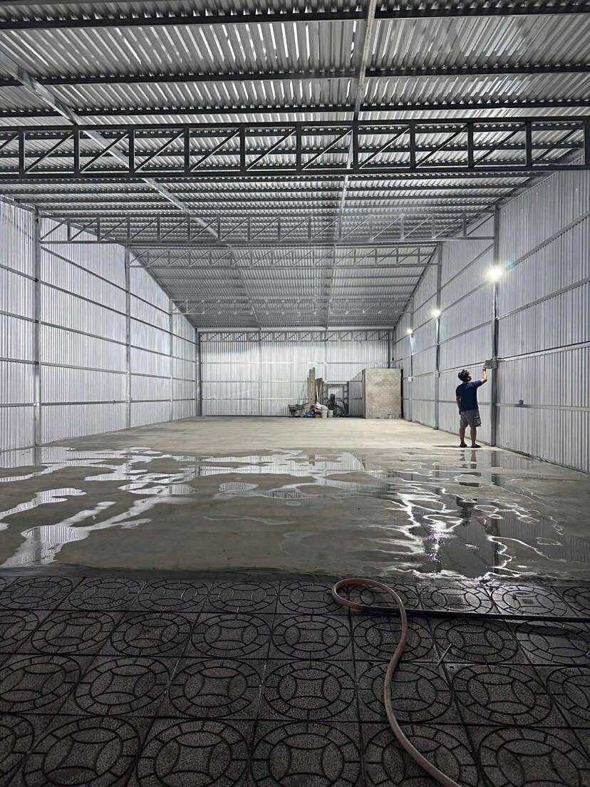 Cho thuê kho 240m² KDC 586 Cái Răng - Tiện chứa hàng, xe tải vào thoải mái