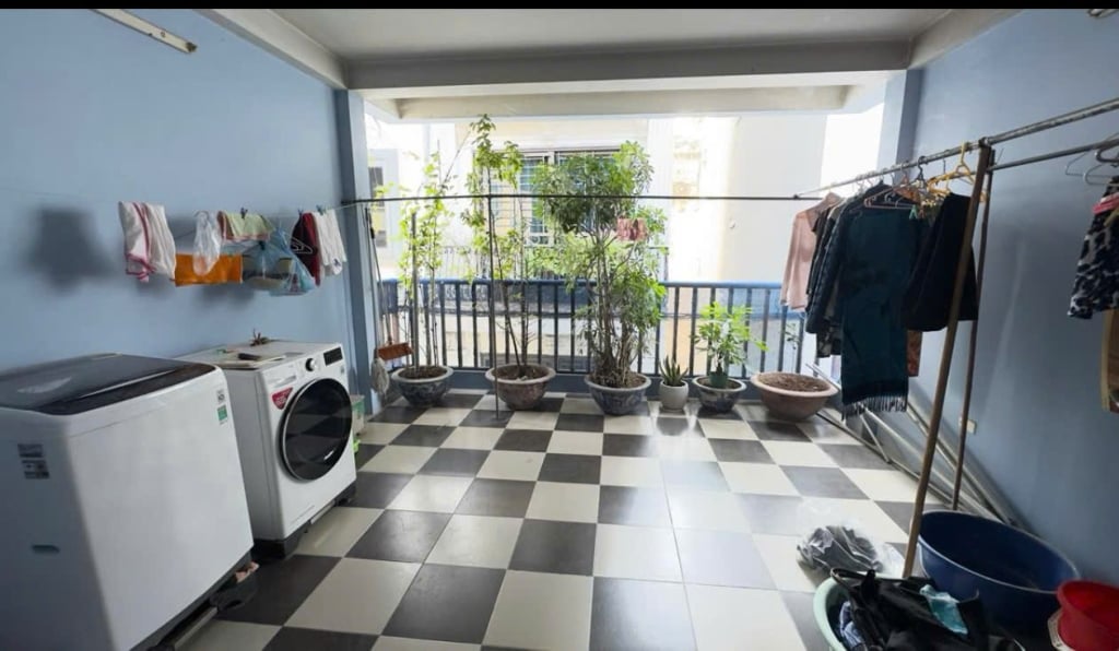 Nhà mặt tiền chợ Xuân La 100m² giá 55 tỷ - Đầu tư sinh lời bền vững!