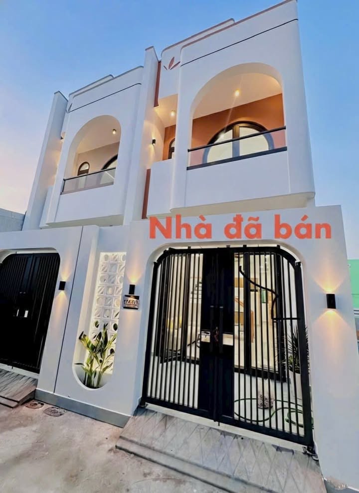 Nhà phố tại Mỹ Tho 60m² giá 2.35 tỷ - Chính chủ bán gấp gần Big C Go!