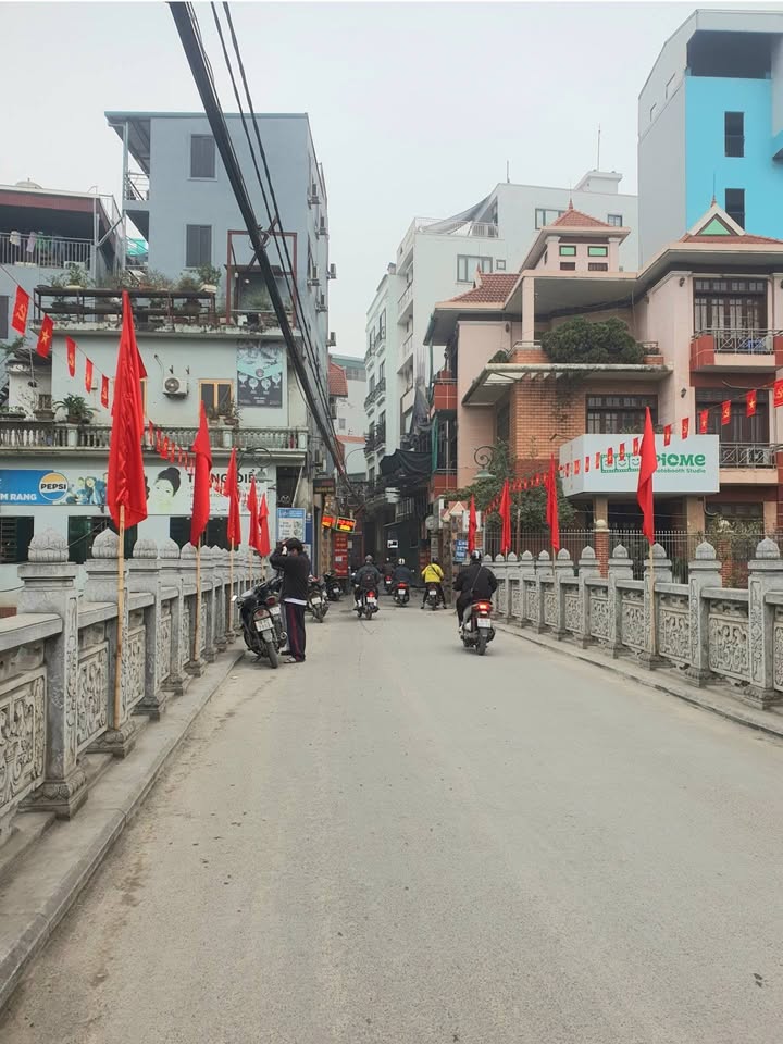 Nhà riêng Tân Triều, Thanh Liệt 35m² giá thỏa thuận - Thiết kế thông sàn, ô tô lùi cửa!