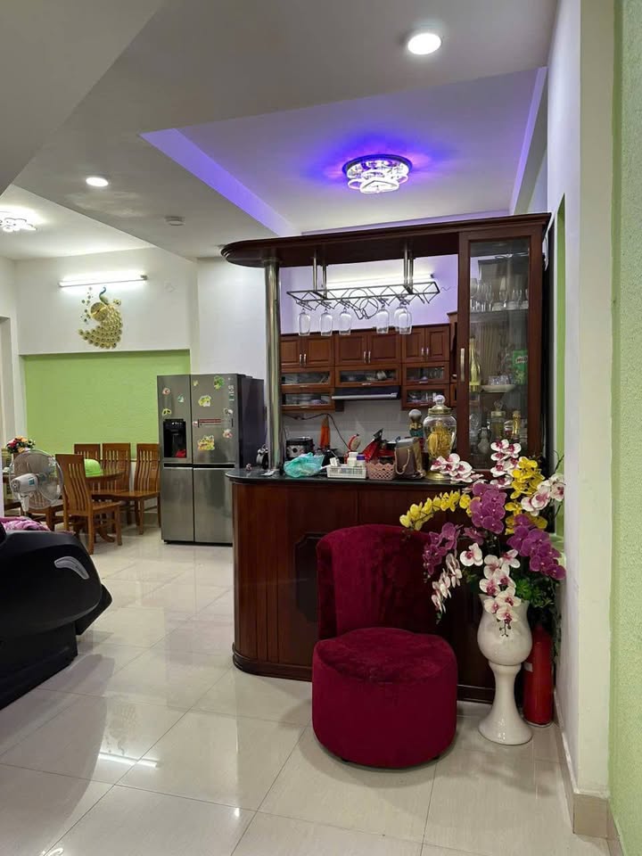 Nhà riêng Phường 9, Quận Phú Nhuận 100m² giá 8.7 tỷ - Chính chủ bán gấp!