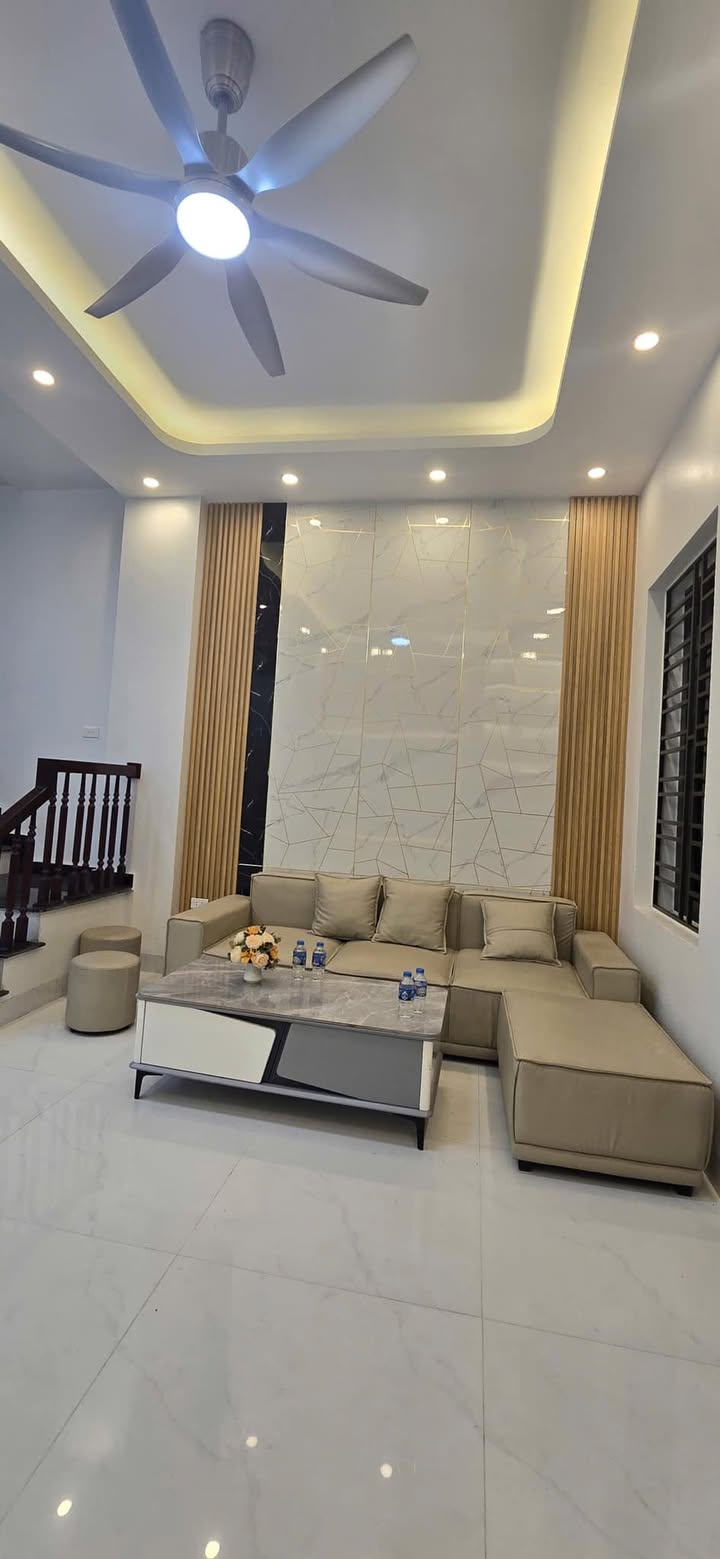 Nhà 3 tầng phố An Ninh, Hải Dương 40m² giá chỉ 2 tỷ - Gần chợ, trường học!