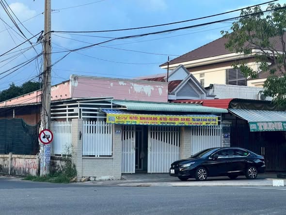 Nhà góc 2 mặt tiền đường Hoàng Hoa Thám, 245m² giá 8.5 tỷ - Kinh doanh đắc địa!