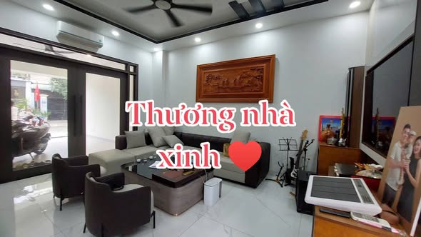 Bán nhà 3 lầu góc 2 mặt tiền tại Dĩ An, 191m² giá 8.7 tỷ - Cơ hội kinh doanh tuyệt vời!