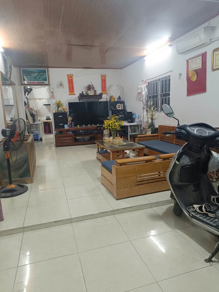 Nhà 1,5 tầng tại chung cư Trần Hưng Đạo 51m² giá 1.9 tỷ - Chính chủ bán gấp!