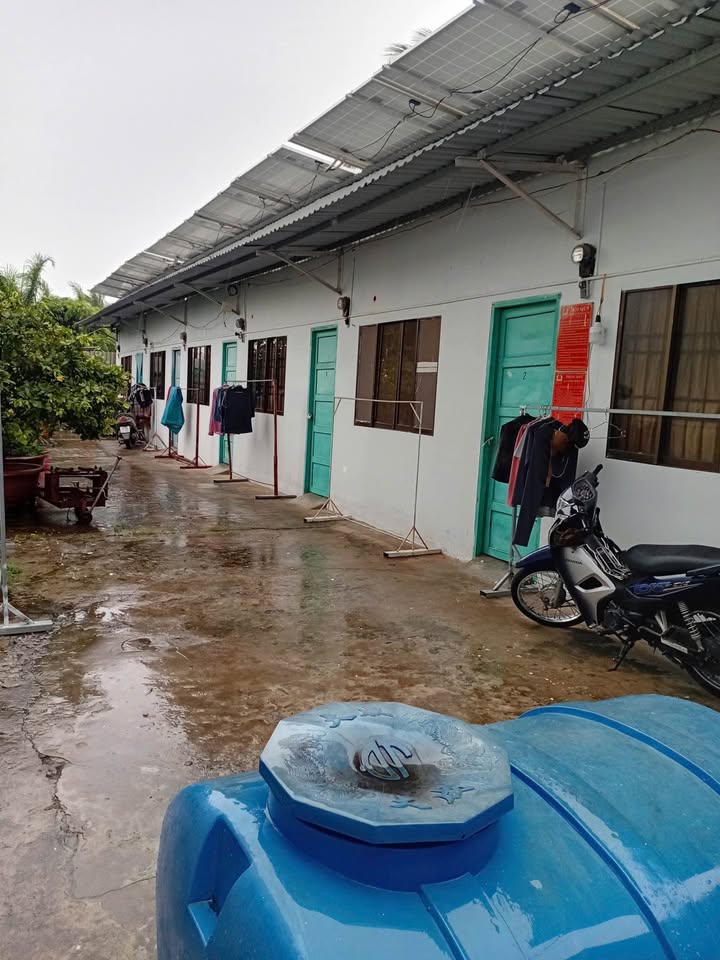 Nhà trọ Rạch Giá 152 Trần Quý Cáp 900k - Sân đậu xe rộng rãi!