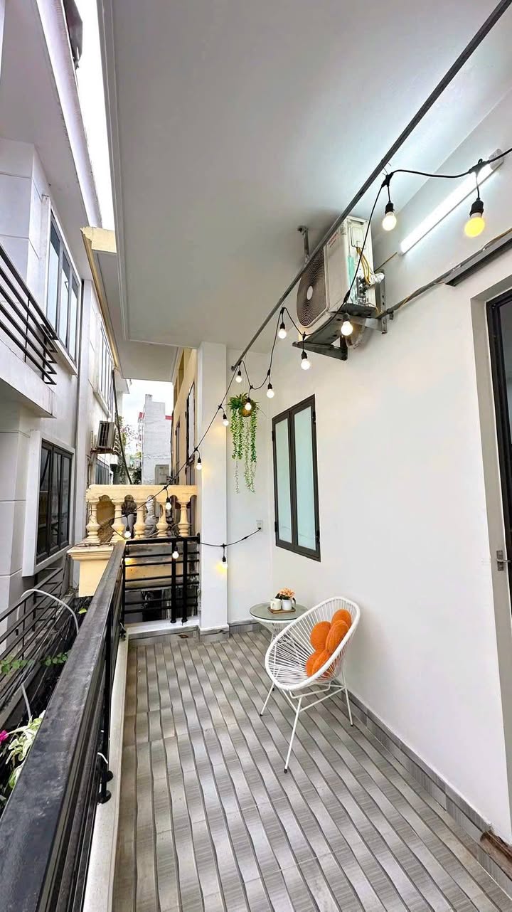 Nhà 2 tầng ngõ 46 Lạch Tray Hải Phòng 32m² giá 1.98 tỷ - Sẵn sàng vào ở ngay!