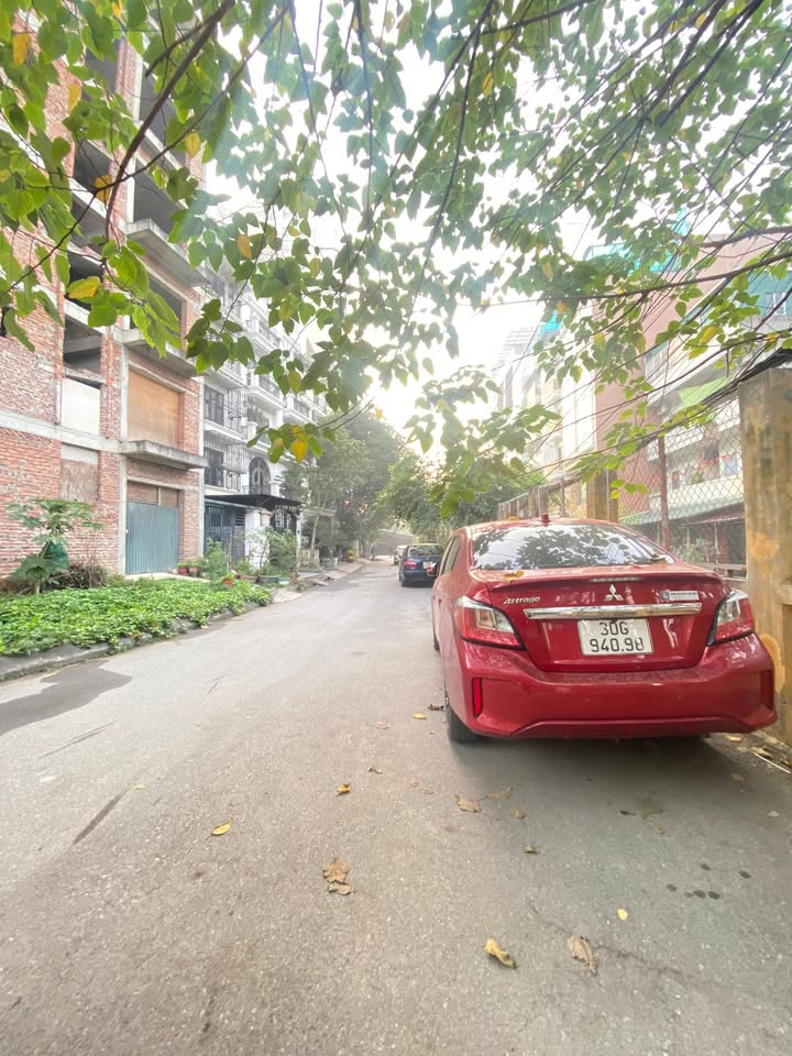 Biệt thự Lâm Du 80m² giá 30 tỷ - Vị trí đắc địa, kinh doanh thuận lợi!