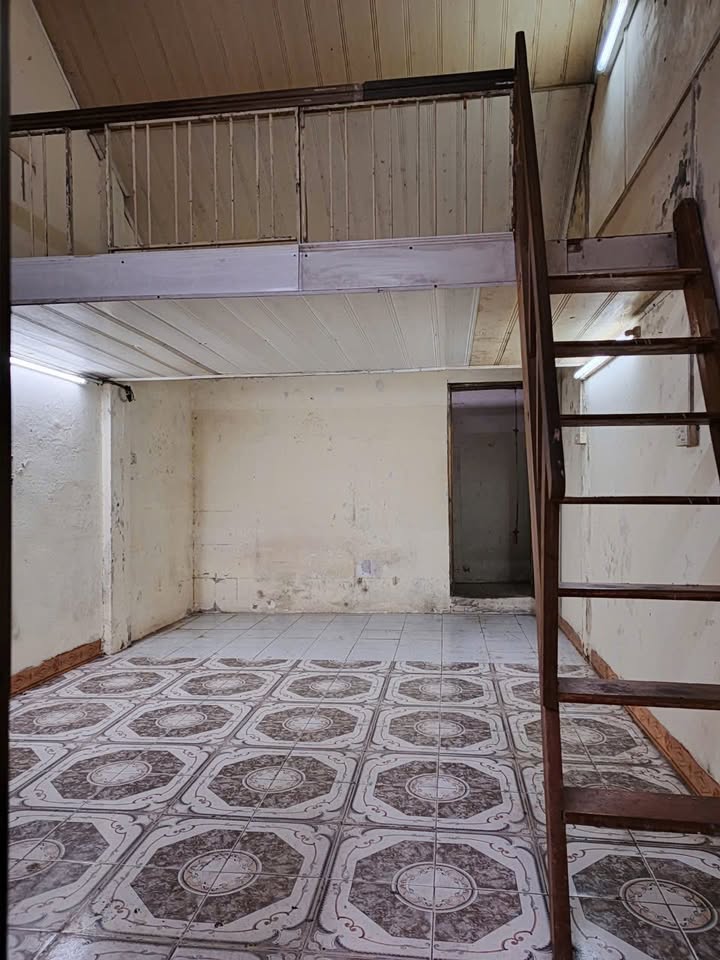 Nhà phố Bạch Đằng, Quận Hai Bà Trưng, 30m² giá 4.5 tỷ - Vị trí trung tâm thuận tiện!